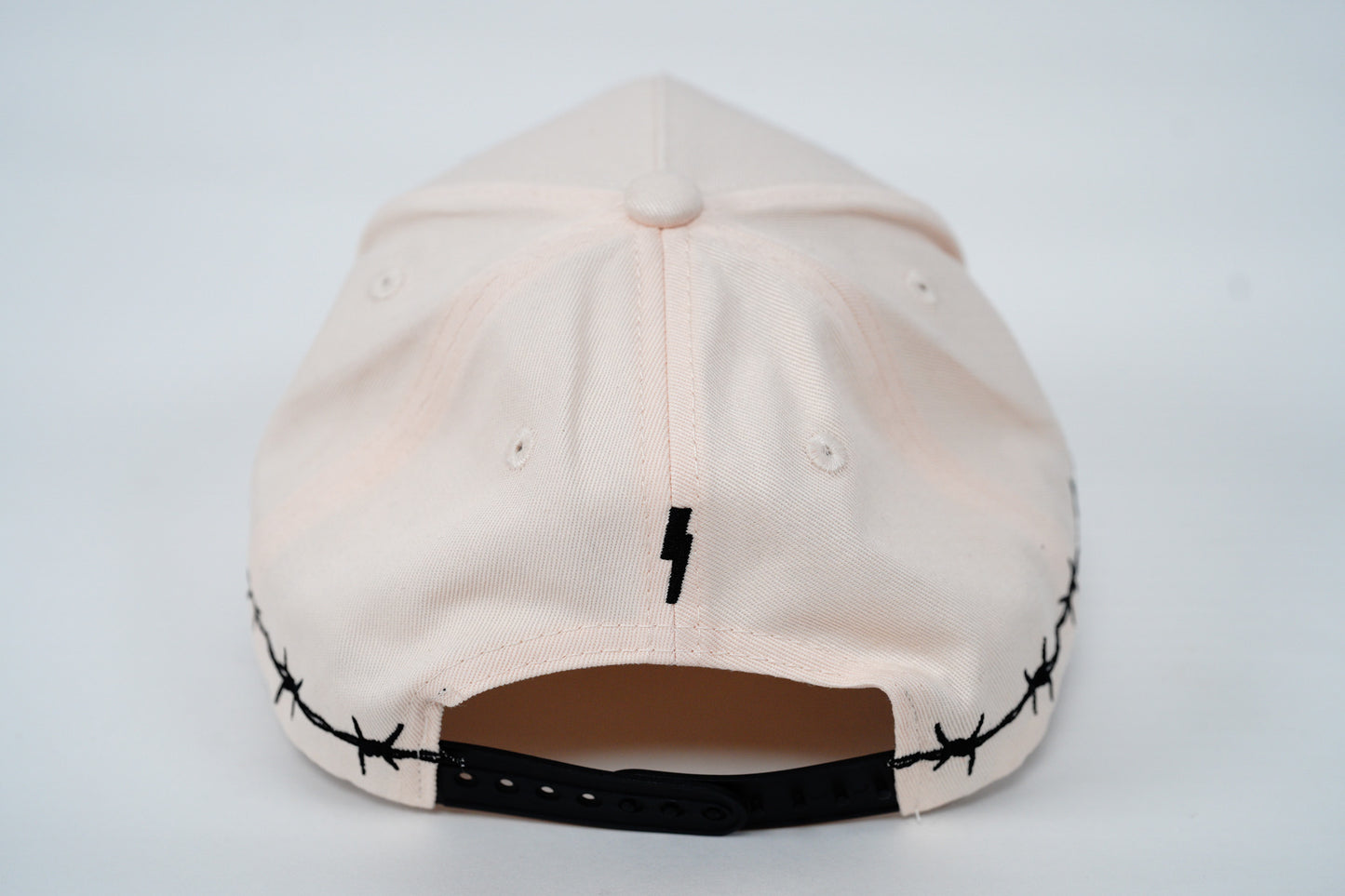 OFF-WHITE BARBED HAT